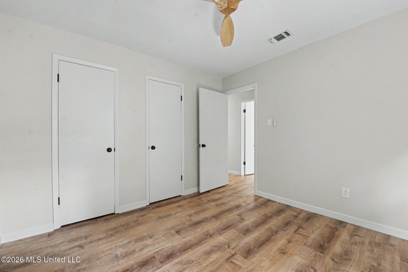 HUGE PRICE IMPROVEMENT! Your search ends here! Renovated home in - photo 15
