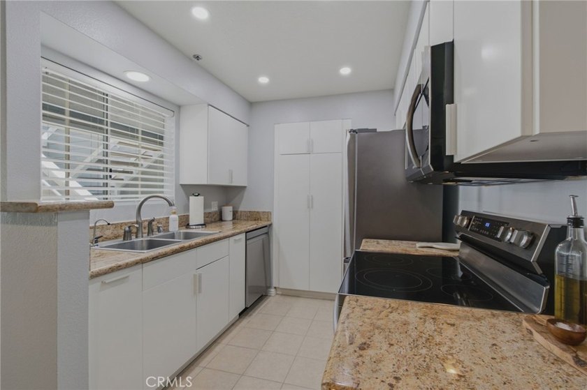 Tucked inside the gated Chelsea Court community in the heart of - photo 17