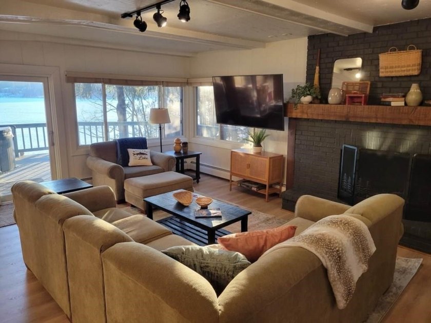 Little Hills Lake year-round vacation home offers a well-managed - photo 5