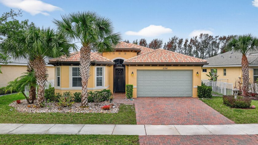 Welcome to resort style living at its finest. This beautiful 3BR - photo 23