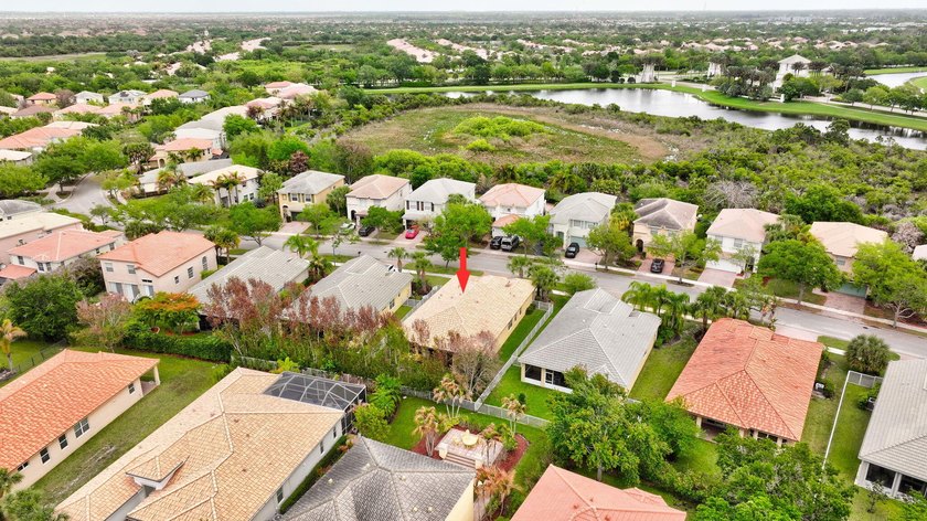 Welcome to resort style living at its finest. This beautiful 3BR - photo 25