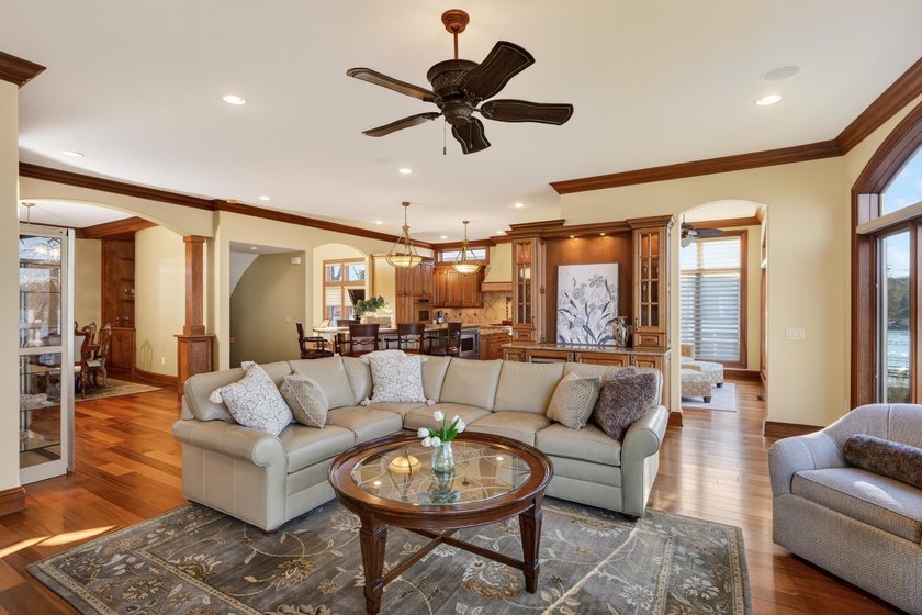 Custom-built with exceptional craftsmanship and finishes - photo 10