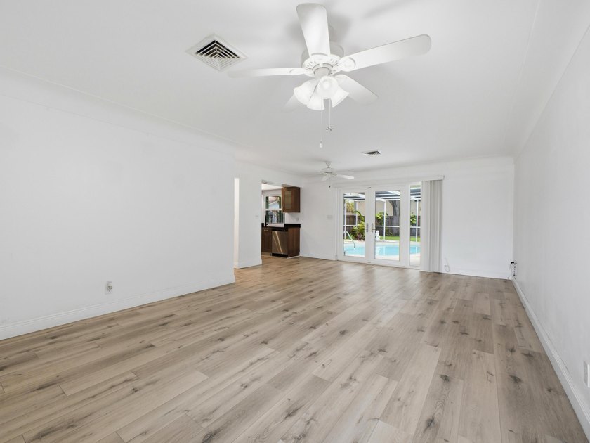 THE HOTTEST DUPLEX OPPORTUNITY IN OAKLAND PARK - WALK TO FUNKY - photo 22
