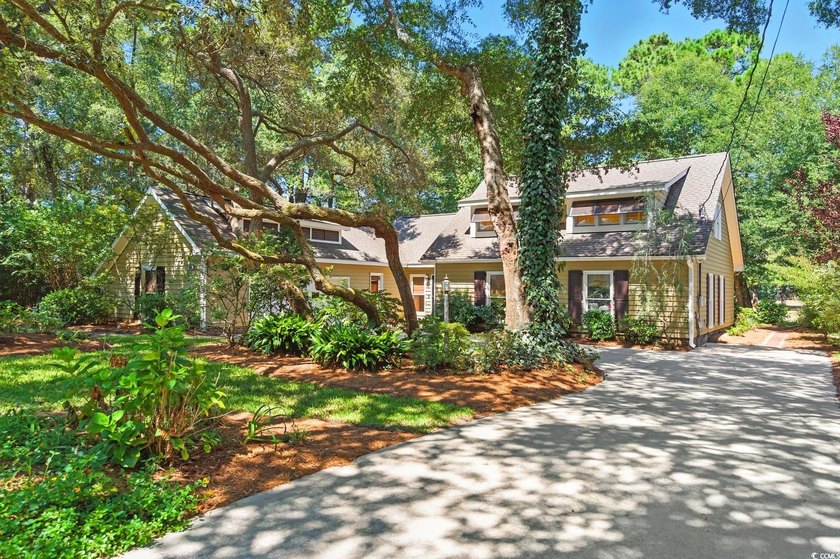 PRICE REDUCED !!! *Luxury Living on the Links* with an elegant - photo 6