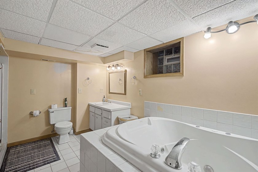 REDUCED! Discover this turnkey country retreat and established - photo 33