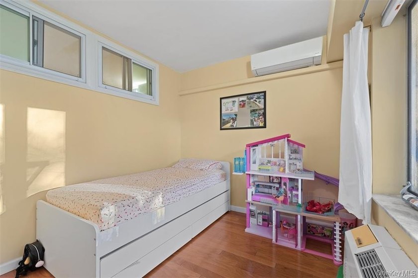 Welcome to your dream home in the heart of Forest Hills! This - photo 8