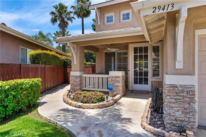 Amazing Lake &amp; Golf Course Views! Located on a quiet cul-de-sac - photo 9