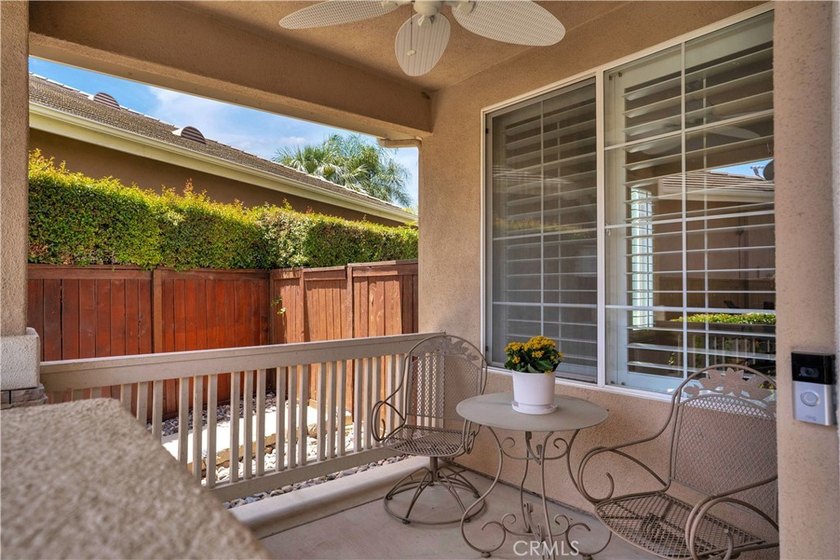 Amazing Lake &amp; Golf Course Views! Located on a quiet cul-de-sac - photo 10
