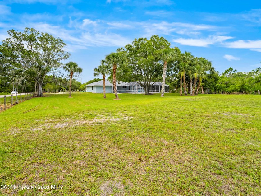 Private Pool Estate with Detached Pool House &amp; Pond Views - photo 30