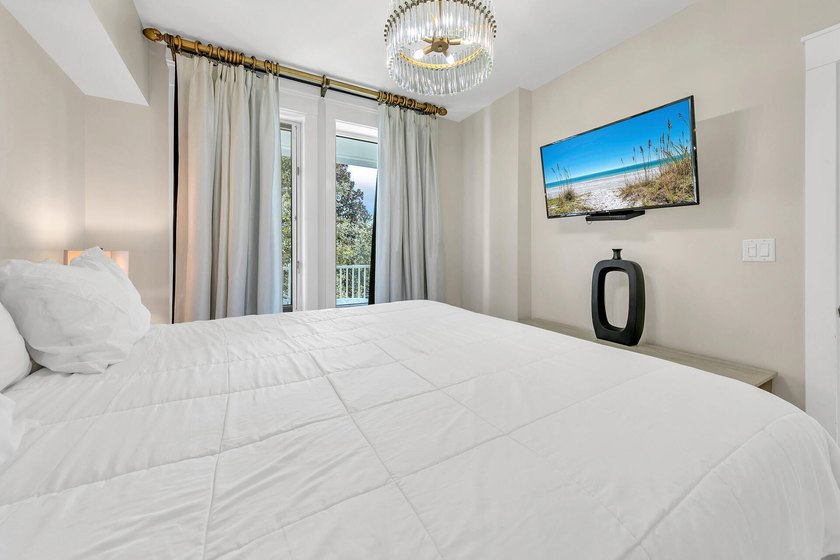 Beautifully renovated &amp; decorated 1 bedroom in Pilot House - photo 12