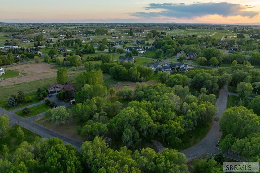 Exclusive Luxury Homesite Opportunity - Design-Controlled Build - photo 13