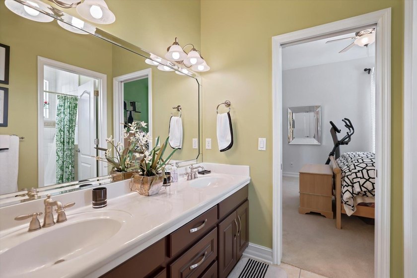 Beautiful pool home located in the desirable gated community of - photo 27