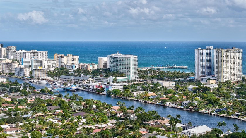 Priced right! Welcome to Island Club in the heart of Pompano - photo 34