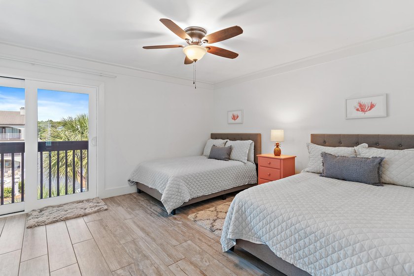 Prominently positioned to showcase the stunning views of - photo 25