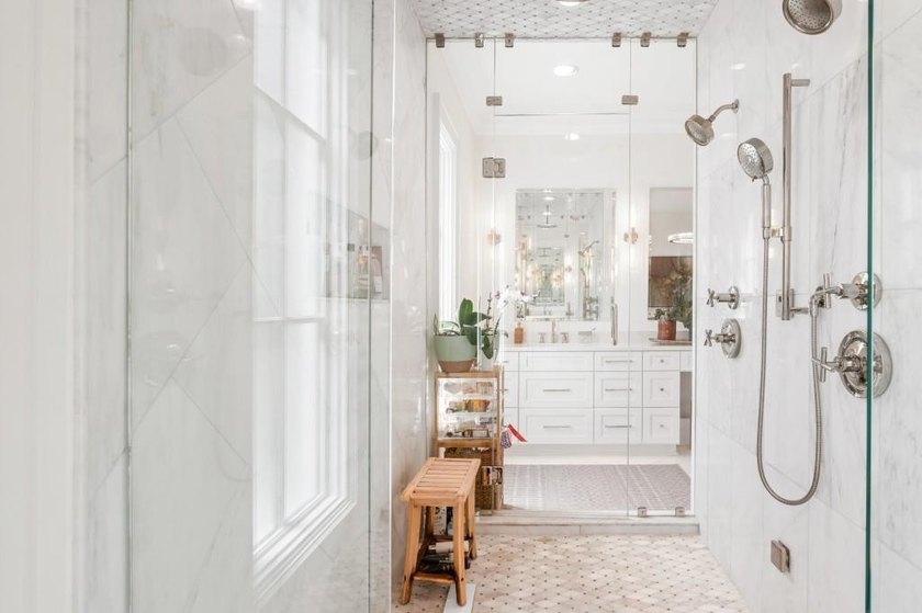 Impeccably maintained home that embodies luxurious finishes - photo 31
