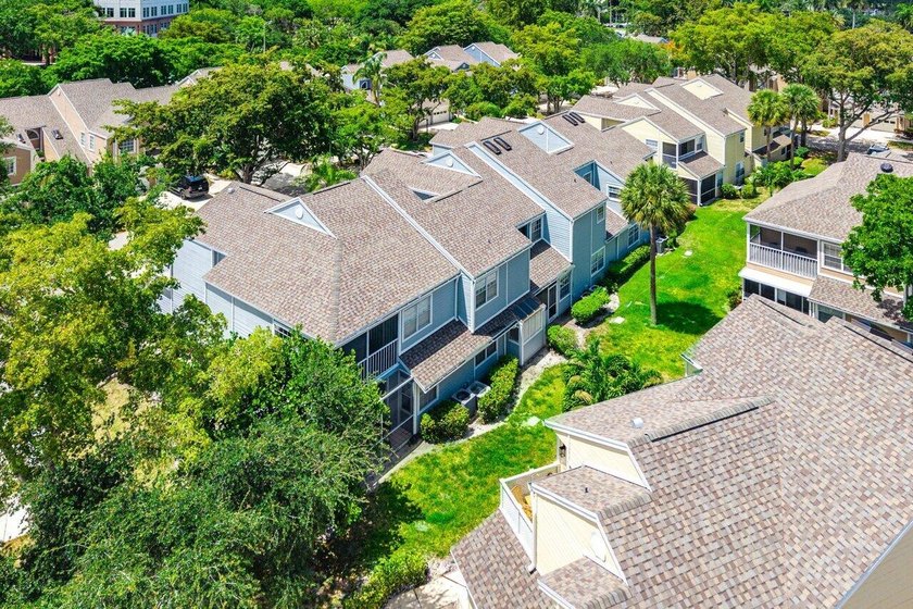 Stunning renovated 2BR/2BA condo in the heart of Boca Raton - photo 33