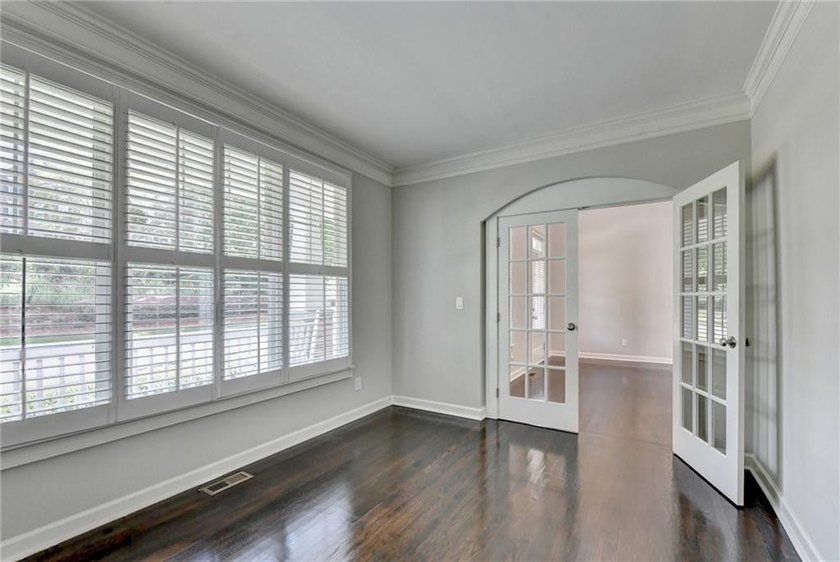 GORGEOUS move-in-ready home, ORIGINAL JOHN WEILAND FLOORPLAN - photo 12