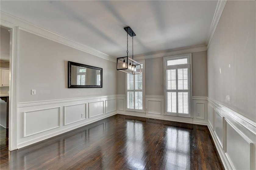 GORGEOUS move-in-ready home, ORIGINAL JOHN WEILAND FLOORPLAN - photo 13