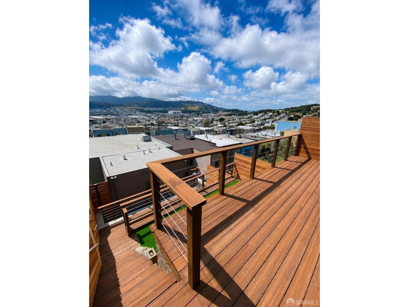 Nestled in the heart of San Francisco, this beautifully - photo 16