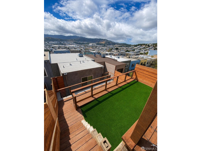 Nestled in the heart of San Francisco, this beautifully - photo 17