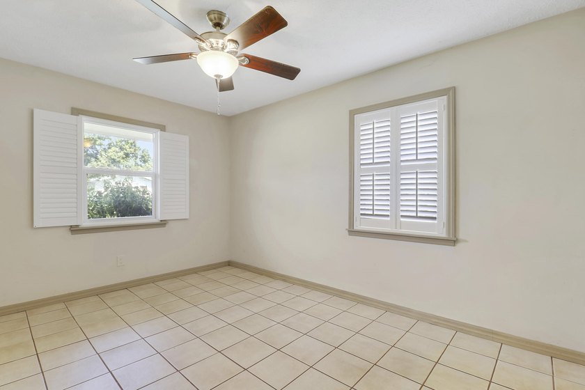 4 bedroom, 2 bath home in the sought-after Indian River Estates - photo 14