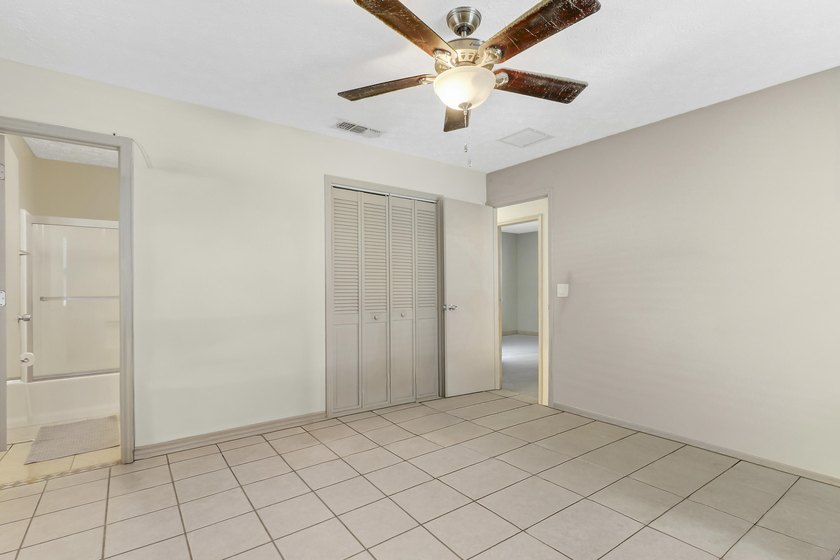 4 bedroom, 2 bath home in the sought-after Indian River Estates - photo 16