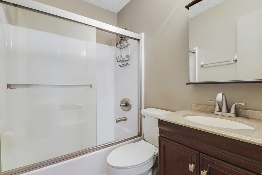 4 bedroom, 2 bath home in the sought-after Indian River Estates - photo 17