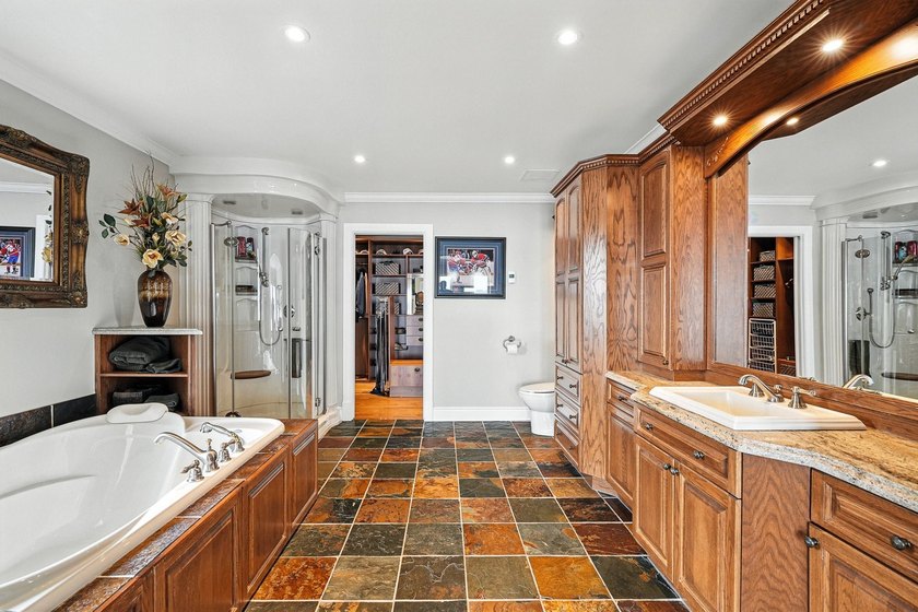 Prestigieuse propriete concue par Mario Adornetto, situee sur - photo 39