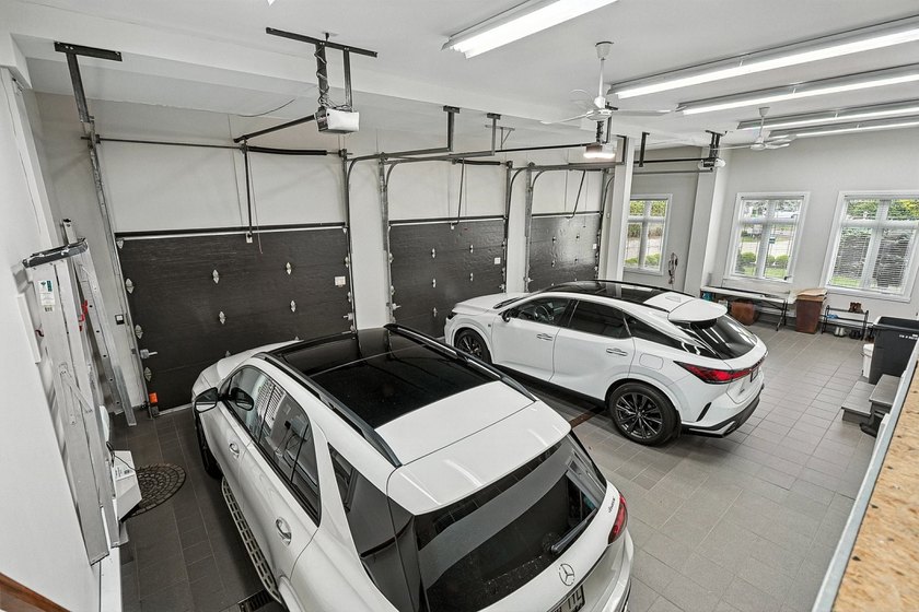Prestigieuse propriete concue par Mario Adornetto, situee sur - photo 47