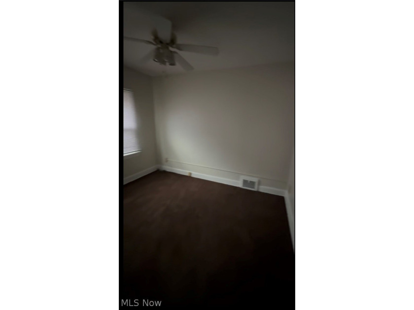 Excellent investment opportunity in the desirable Grovewood - photo 4