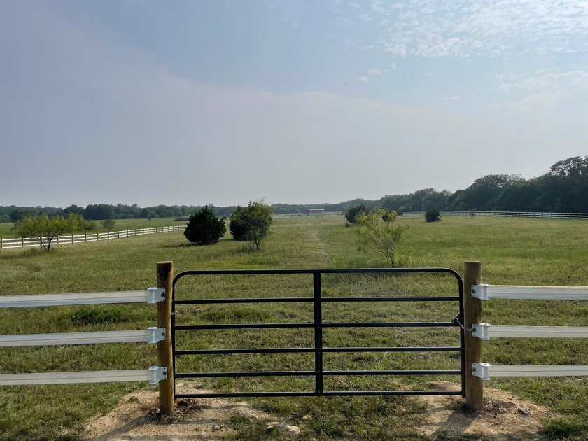 NEW LOW PRICE and INCREDIBLE BUY!! This exceptional horse - photo 35