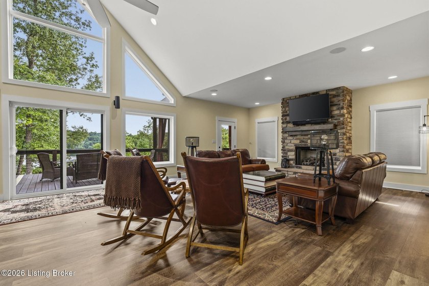 If privacy and luxury are what you're looking for, your search - photo 6