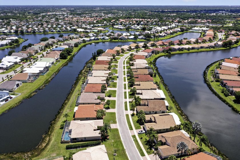 Welcome to this beautifully maintained home in the sought-after - photo 10