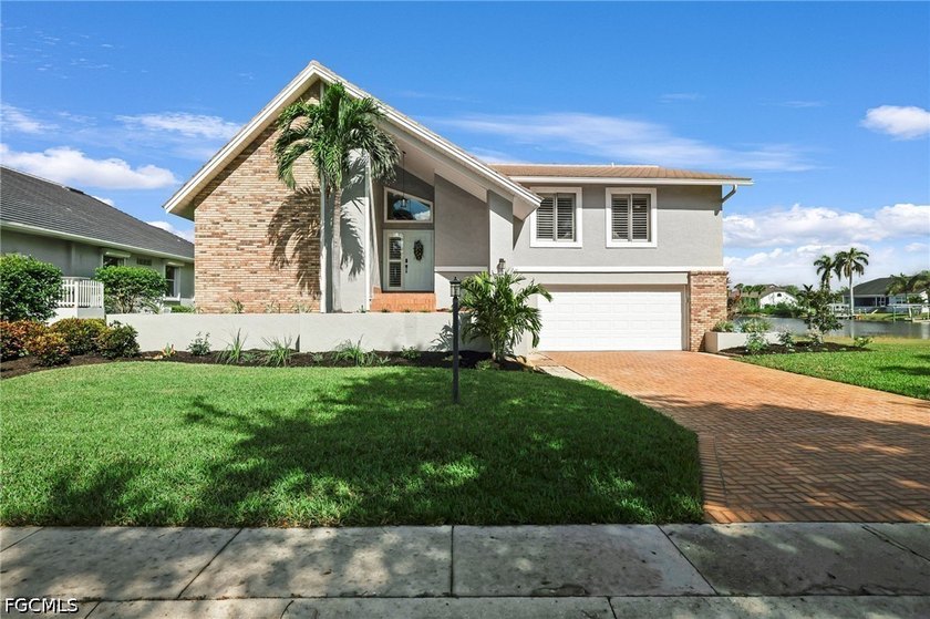 This is your opportunity to own in Harborage-a gated, lakefront - photo 2
