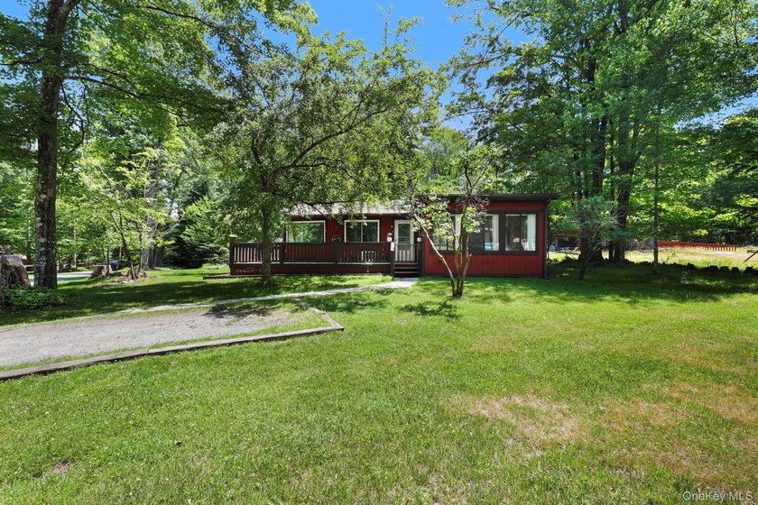 Escape to the beauty of the Catskills at this Mountain Lake - photo 3