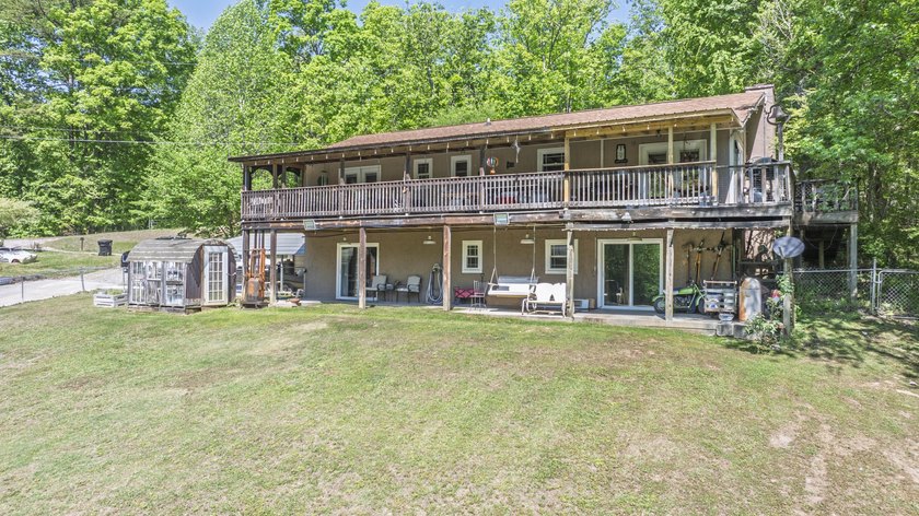 Cozy Country Living on Nearly an Acre - Private &amp; Unique Retreat - photo 43
