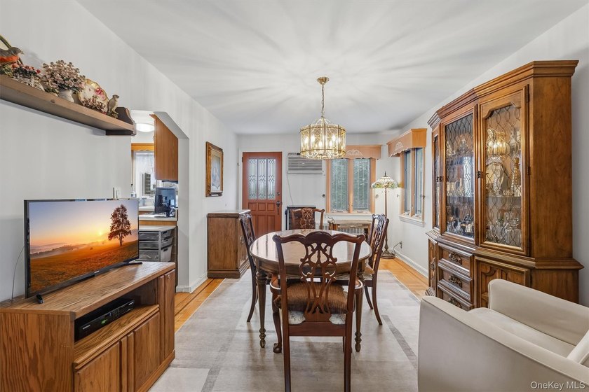 Welcome to 2324 Westervelt Avenue, located in the heart of the - photo 8