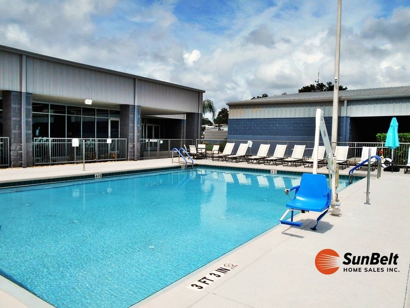 Beautifully Remodeled, Light-Filled Home in Premier 55+ Ocala - photo 28