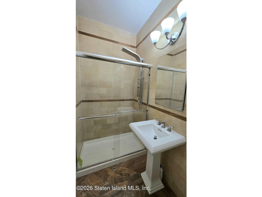 Beautifully maintained 3-bedroom, 2-bath condo offering the - photo 35