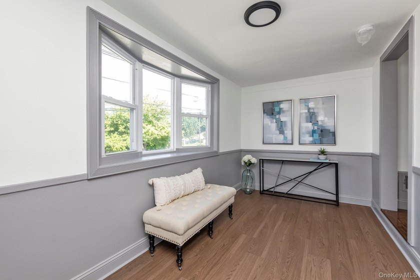 Fully Renovated 5 Bedroom Home In Freeport For $729,000. A Very - photo 2