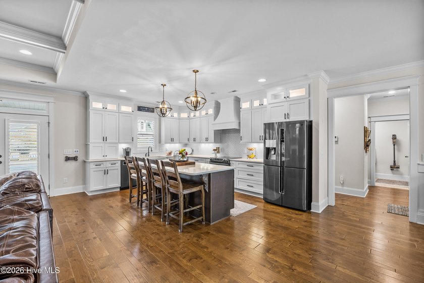 This is the custom home you have been searching for in the - photo 21