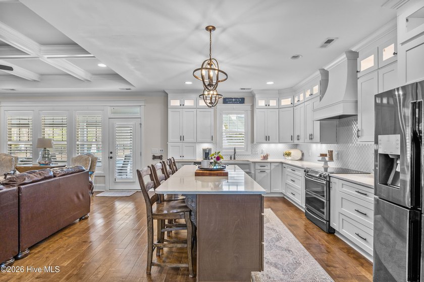 This is the custom home you have been searching for in the - photo 22