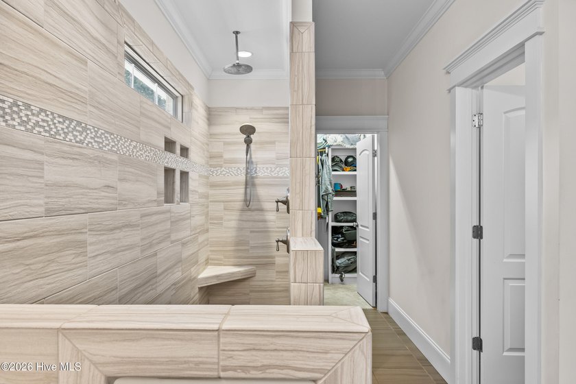 This is the custom home you have been searching for in the - photo 40