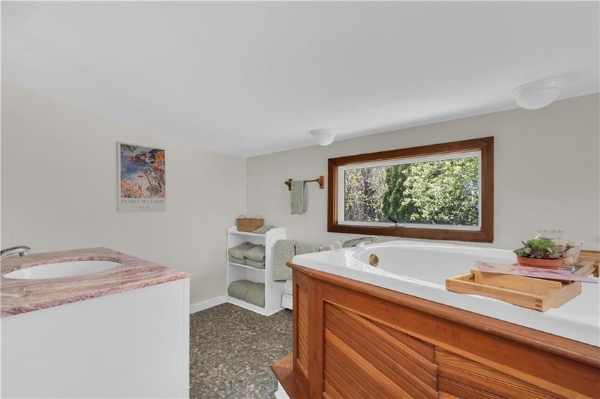 Rare opportunity to own in Bonnet Shores for under $1 million - photo 13