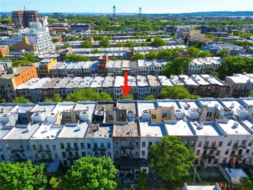 Rare-find oversized 6-family building with a 25'*72' building - photo 39