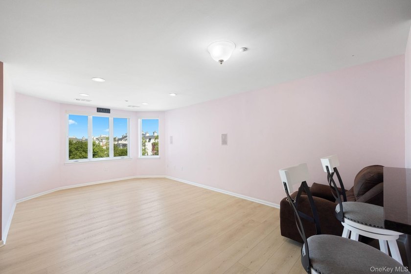 Welcome to resort-style living at The Harbors at Haverstraw! - photo 8