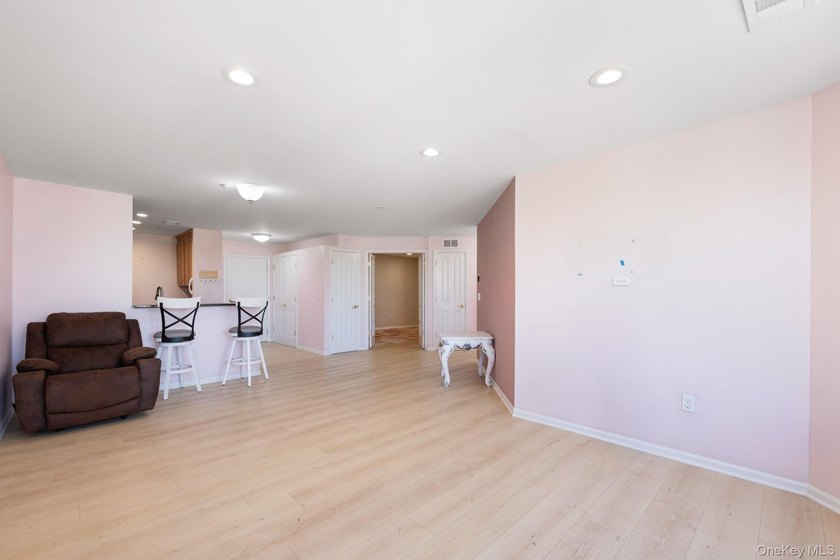Welcome to resort-style living at The Harbors at Haverstraw! - photo 10