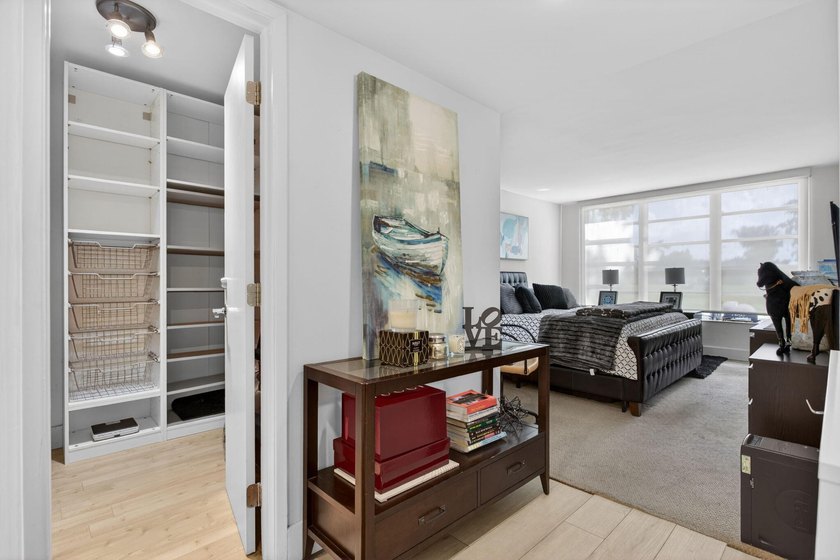 Enjoy easy living in this contemporary 3 bed, 2 bath garden - photo 15