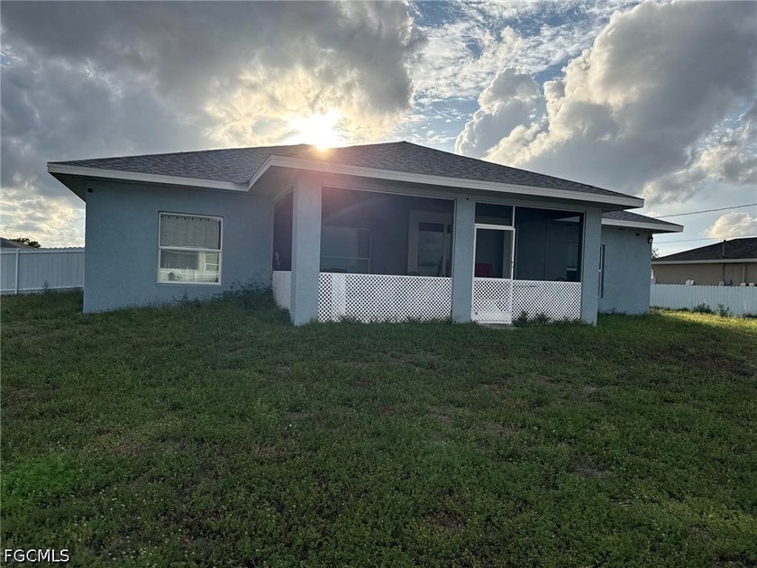 Approved short sale! Come check out this Spacious well - photo 3