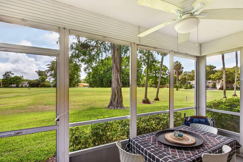 Enjoy easy living in this contemporary 3 bed, 2 bath garden - photo 27
